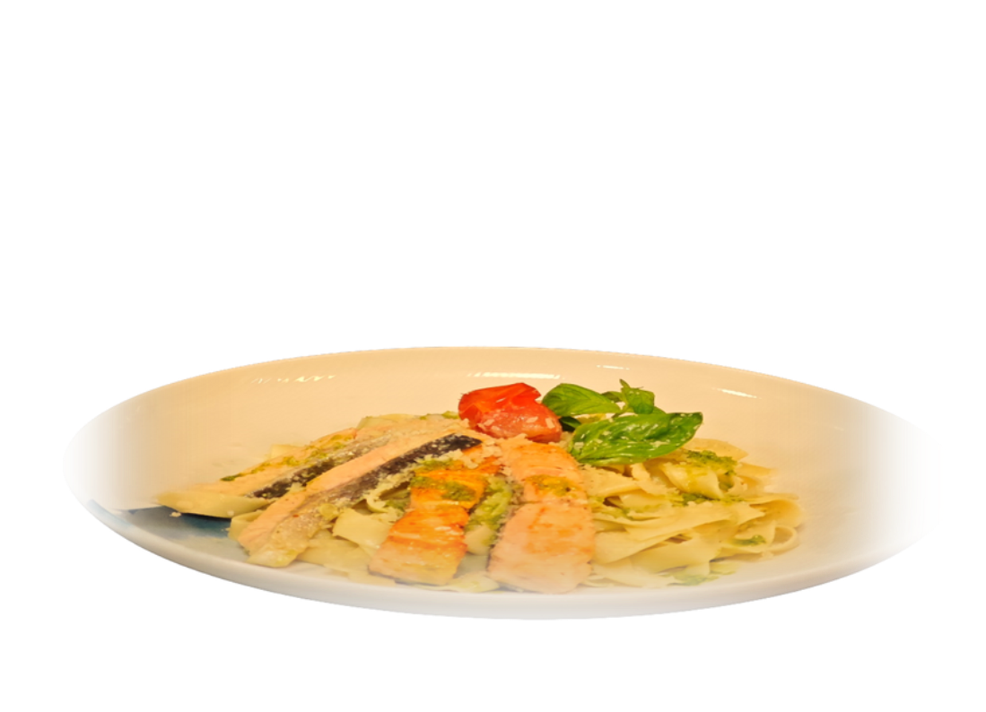 Fettuccini with Salmon and Avokado Sauce(715 Calorie)